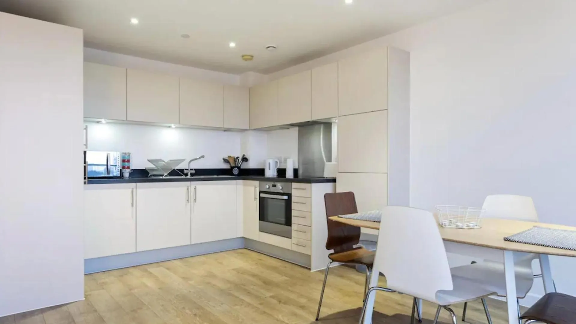 Apartment Apartmentsleeps3-Balcony-Near Canarywharf-Gym London