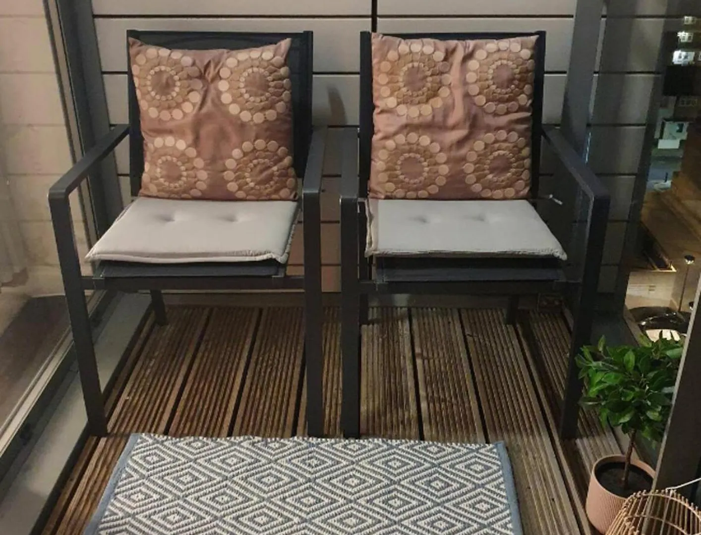 Apartmentsleeps3-Balcony-Near Canarywharf-Gym London Apartment